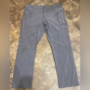 Columbia Men's Slate Gray Cargo Pants with Zip Pocket